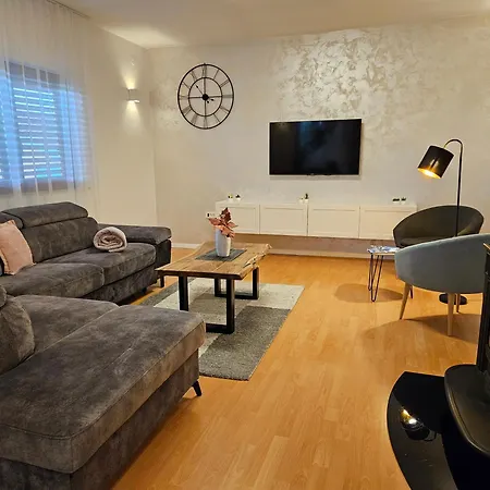 アパート Kuca Za Odmor Donata ザダル