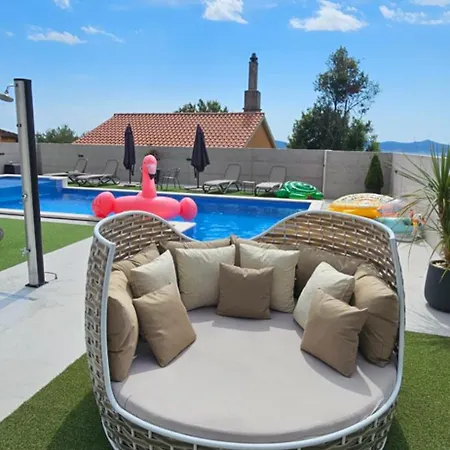 Апартаменты Kuca Za Odmor Donata