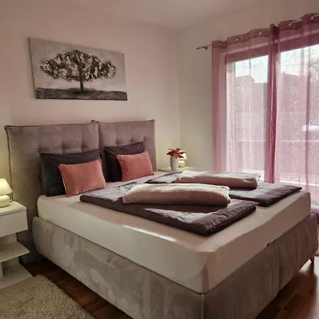 Lägenhet Kuca Za Odmor Donata *